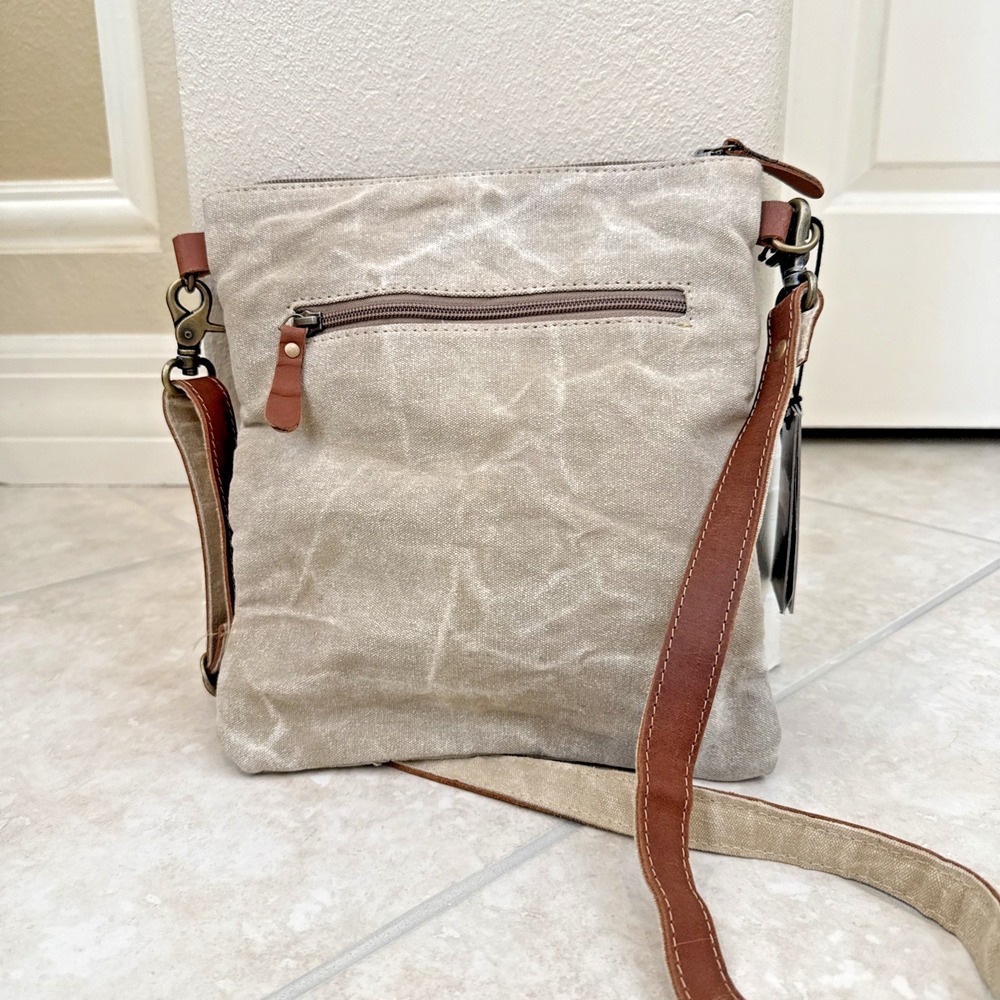 NWT Myra Upcycled Canvas Yesteryear Vintage Style Crossbody Purse Western - Picture 4 of 12